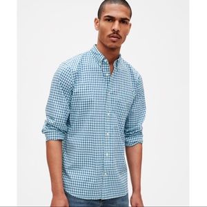 Gap • Lived-In Stretch Poplin Button Down Shirt